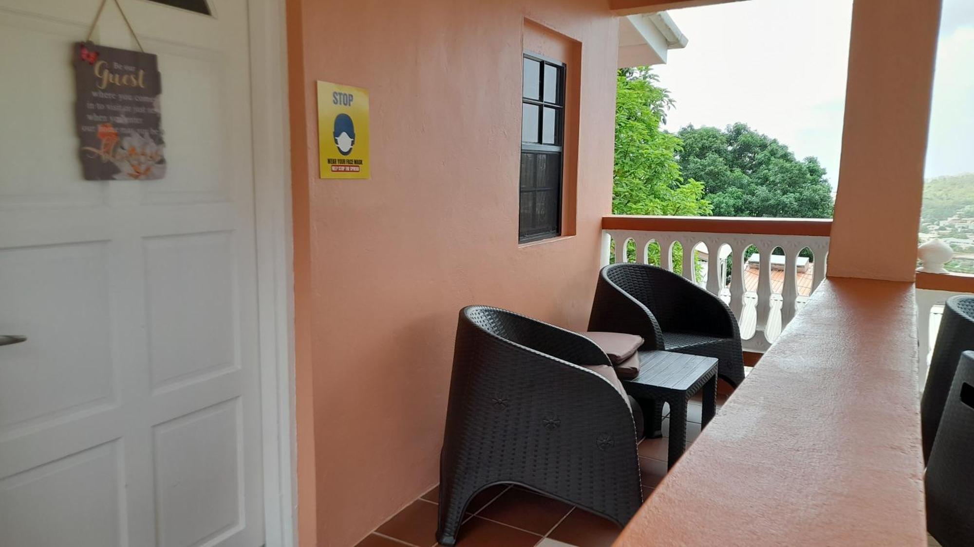 Angie'S Cove, Modern Get-Away Overlooking Castries Esterno foto