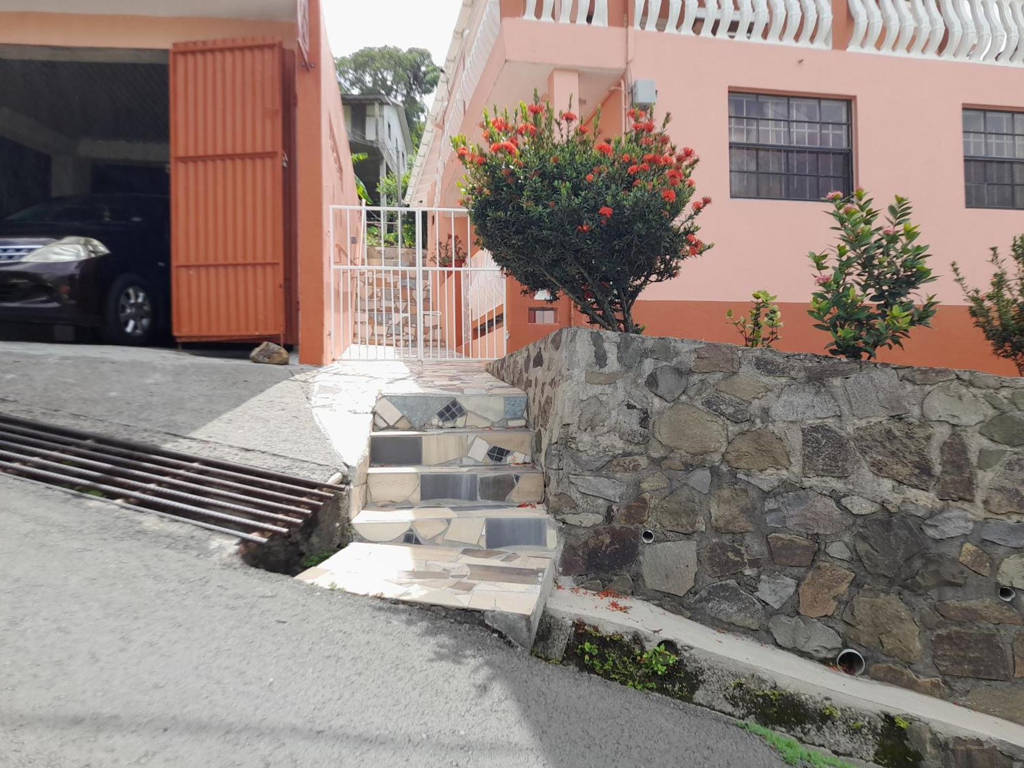Angie'S Cove, Modern Get-Away Overlooking Castries Esterno foto